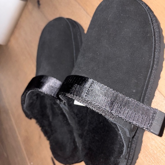 UGG Black Mules with Strap - Picture 1 of 8